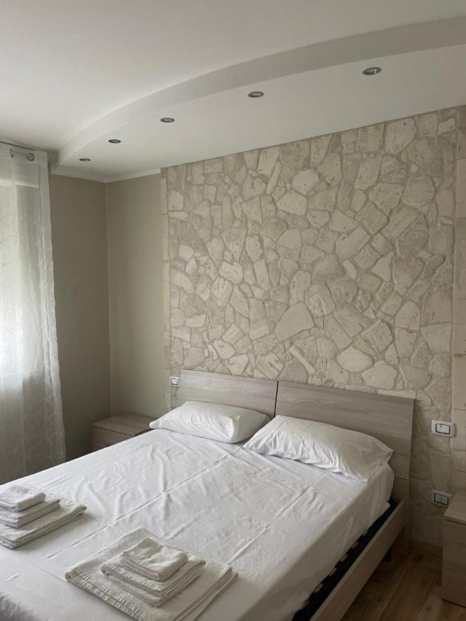 B&B New Paris & Suite Taranto Eksteriør bilde