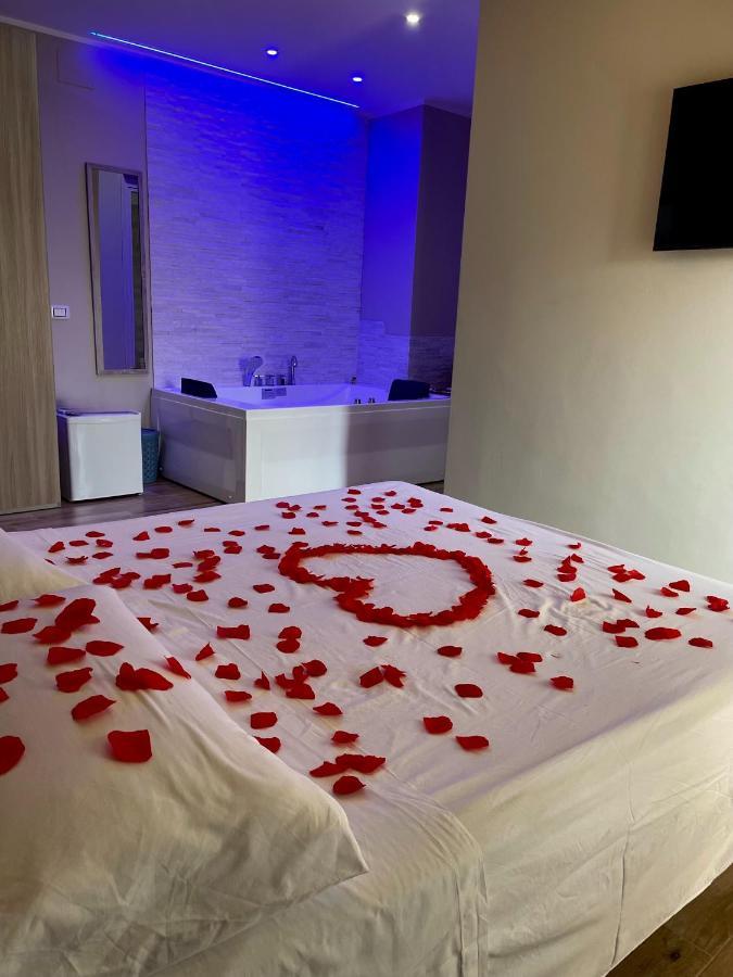 B&B New Paris & Suite Taranto Eksteriør bilde
